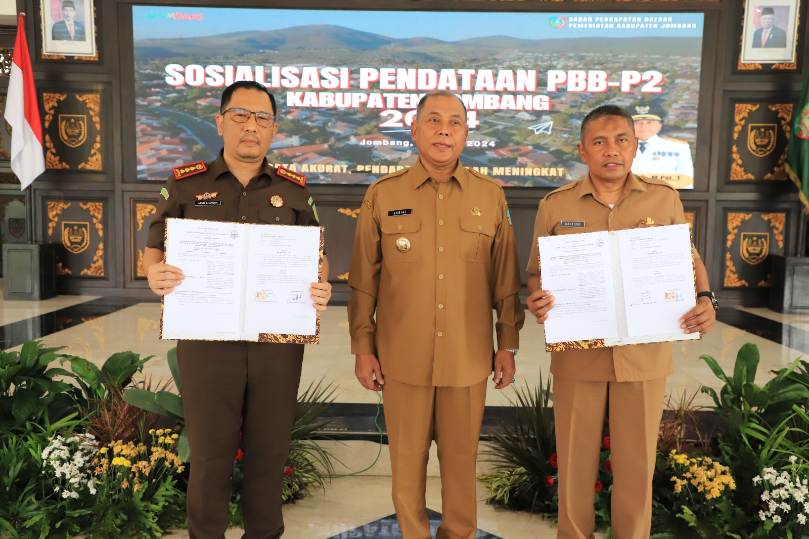 8199159a0f6c4472776f52f77f8cbfa49717f1b1ca7c61bbc58099b878a6b7fc.0