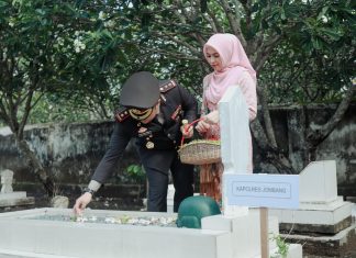 Momen Harkitnas, Forkopimda Jombang Ziarah ke Taman Makam Pahlawan