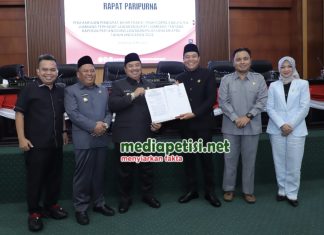DPRD Jombang Sahkan Raperda Pertanggungjawaban Pelaksanaan APBD 2024 Jadi Perda