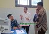 Plt Gubernur Emil Dardak Tinjau Tahapan Pengambilan PIN Dalam Seleksi SPMB Jatim 2025