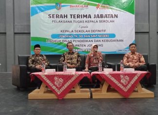 91 Kepala Sekolah TK, SD dan SMP Sertijab di Gedung Kesenian Disdikbud Jombang