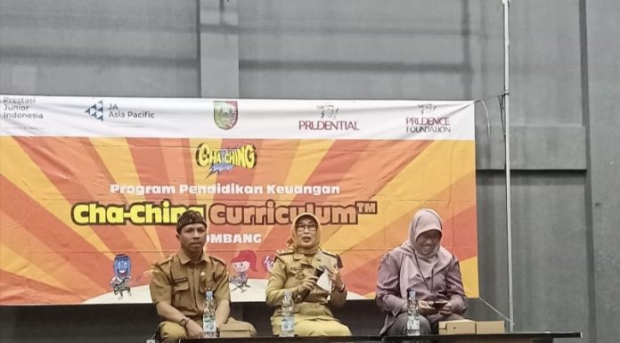 Guru Sekolah Dasar di Jombang Ikuti Implementasi Program Cha-Ching Curriculum