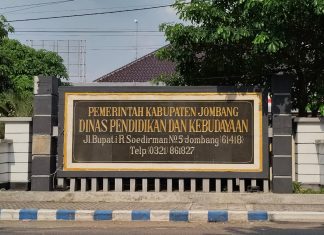 Distribusi Seragam Sekolah Gratis di Jombang Capai 80 Persen, Ditargetkan Rampung Pekan Ini