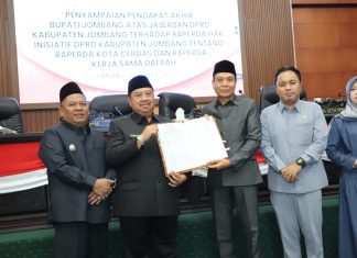 Dua Raperda Inisiatif Resmi Disahkan , Jombang Siap Jadi Kota Cerdas 