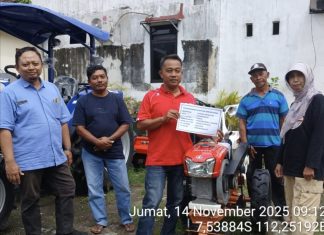 Disperta Jombang Salurkan Bantuan Alat dan Mesin Pertanian Kepada Kelompok Tani