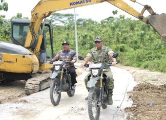 Bupati Warsubi Tinjau Pembangunan Jalan Tapal Batas di Plandaan
