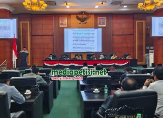 Fraksi DPRD Jombang Sampaikan PU Terhadap Raperda Pertanggungjawaban Pelaksanaan APBD 2025